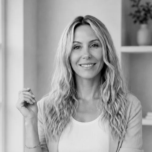 Alexandra Houdebert
