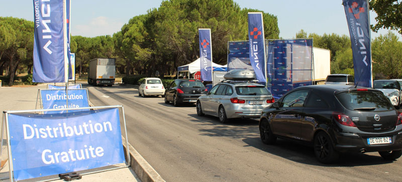 La rfe met en place une opération de Trip Marketing en distribuant des produits offert par les autoroutes Vinci