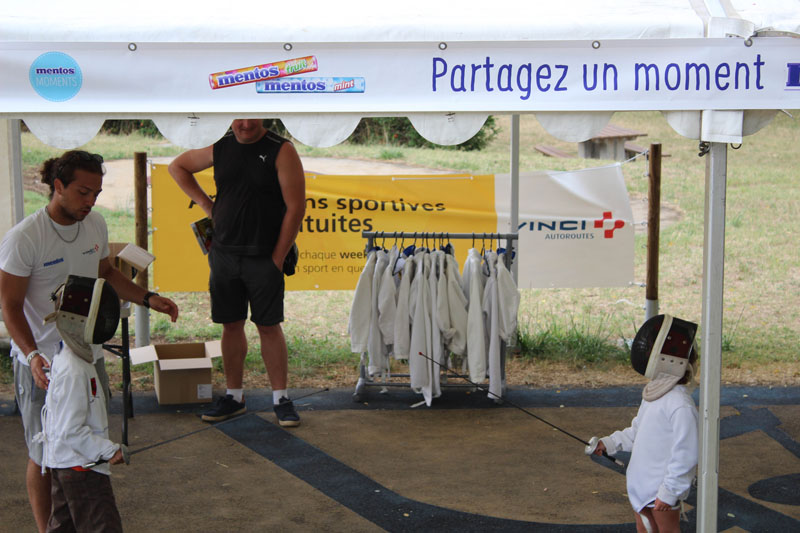 La RFE met en place une opération de Trip Marketing pour Mentos en organisant des activités sur les aires d'autoroutes Vinci