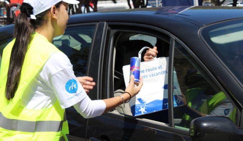 La RFE met en place une opération de Trip Marketing pour RedBull en faisant de l'échantillonnage sur les aires d'autoroutes Vinci